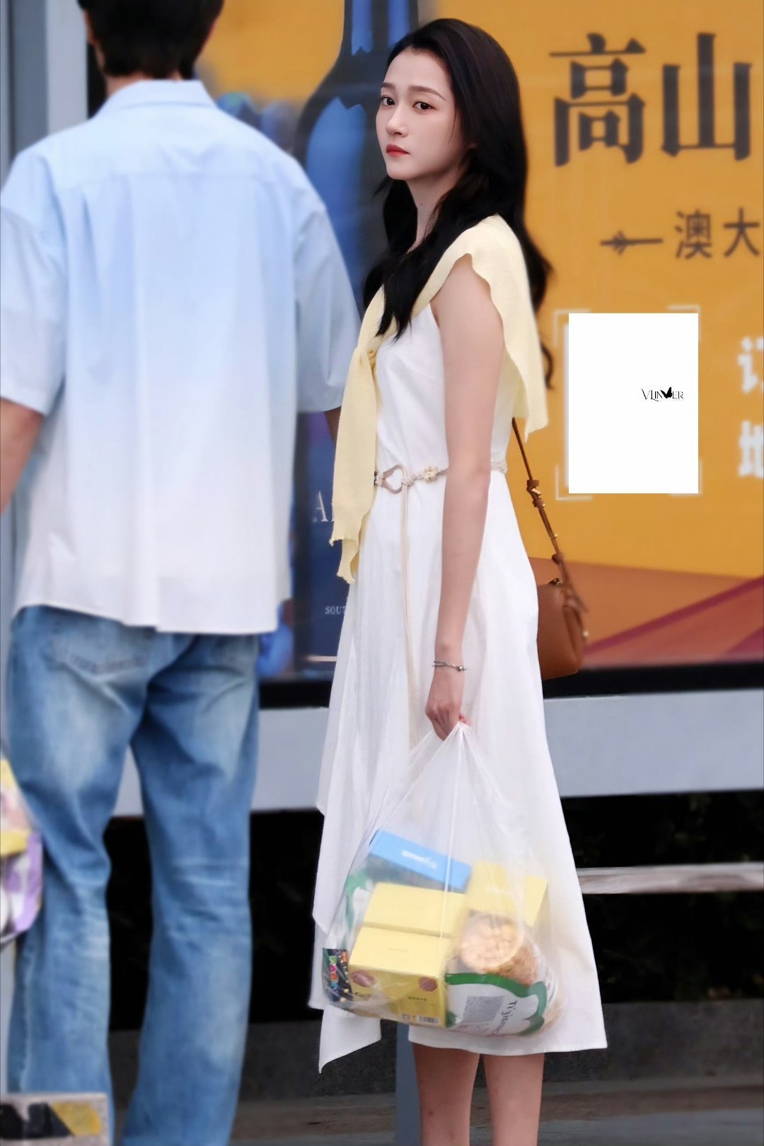 关晓彤 gxt关晓彤生逢其时 gxt关晓彤齐时 “暮春盛开的第一朵花，是我与你的