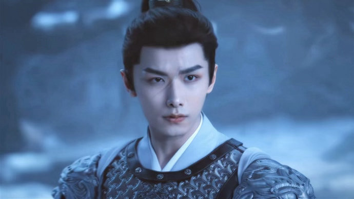 白日提灯的刀疤哥是谁建议验一下刀疤哥的身份镜头语言+专属BGM，刀疤哥一登场就透