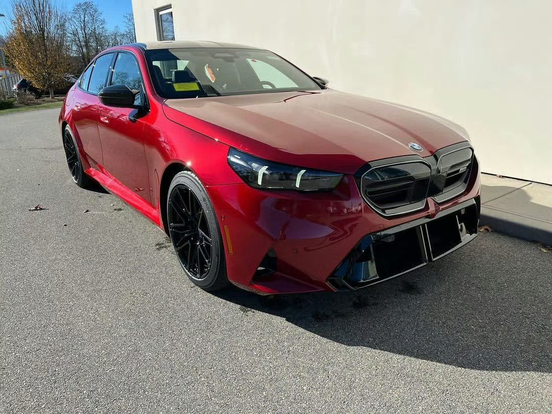 宝马 M5 ❤️🖤 