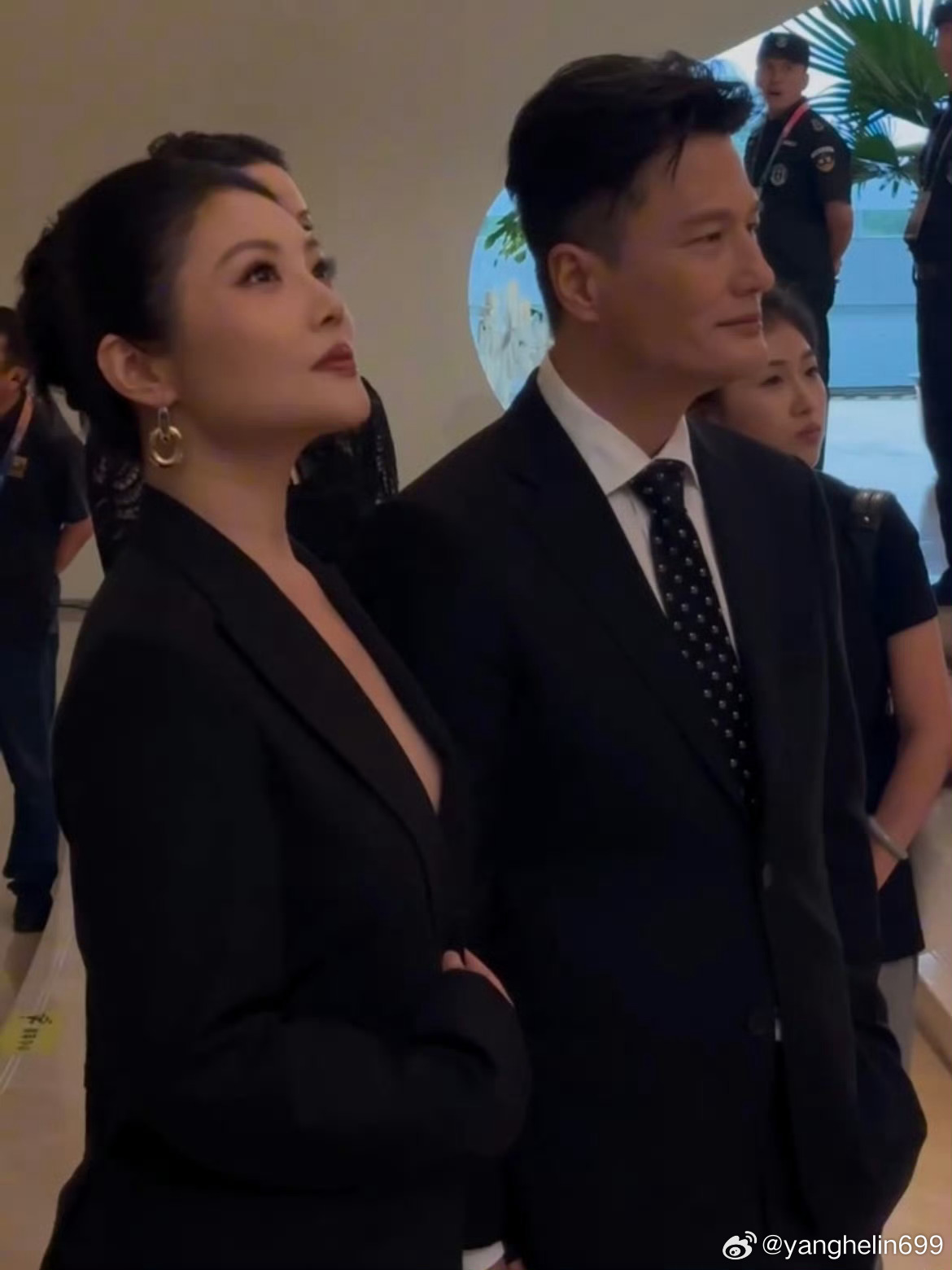 徐冬冬年纪上来了反而更美了徐冬冬36岁状态太绝，越年长气质越舒展，整个人透着从容