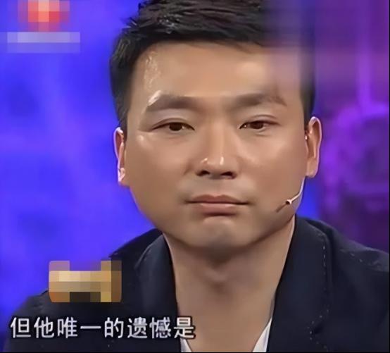 2000年结婚后，身为独子的康辉坚持当丁克。母亲哀求：“给我们生个孙子吧！”康辉