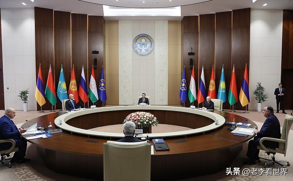 【卢卡申科强烈警告泽连斯基：你需要谈判】
比什凯克时间2025年11月27日，白