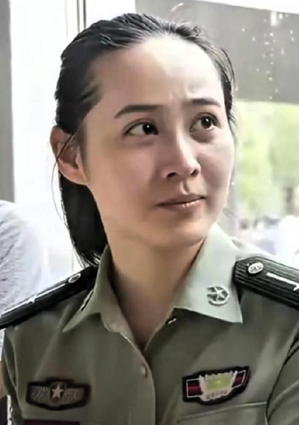 袁婧嬿是袁文才曾孙女，90后，井冈山革命博物馆讲解员。

袁文才是井冈山革命根据