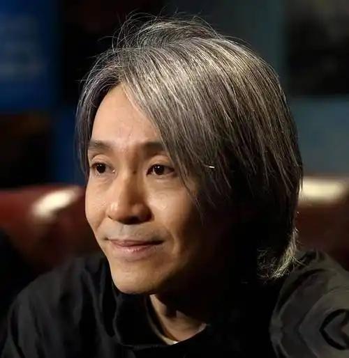 周星驰这辈子最失态的一次不是在电影里，而是在2001年7月13号的莫斯科。
 