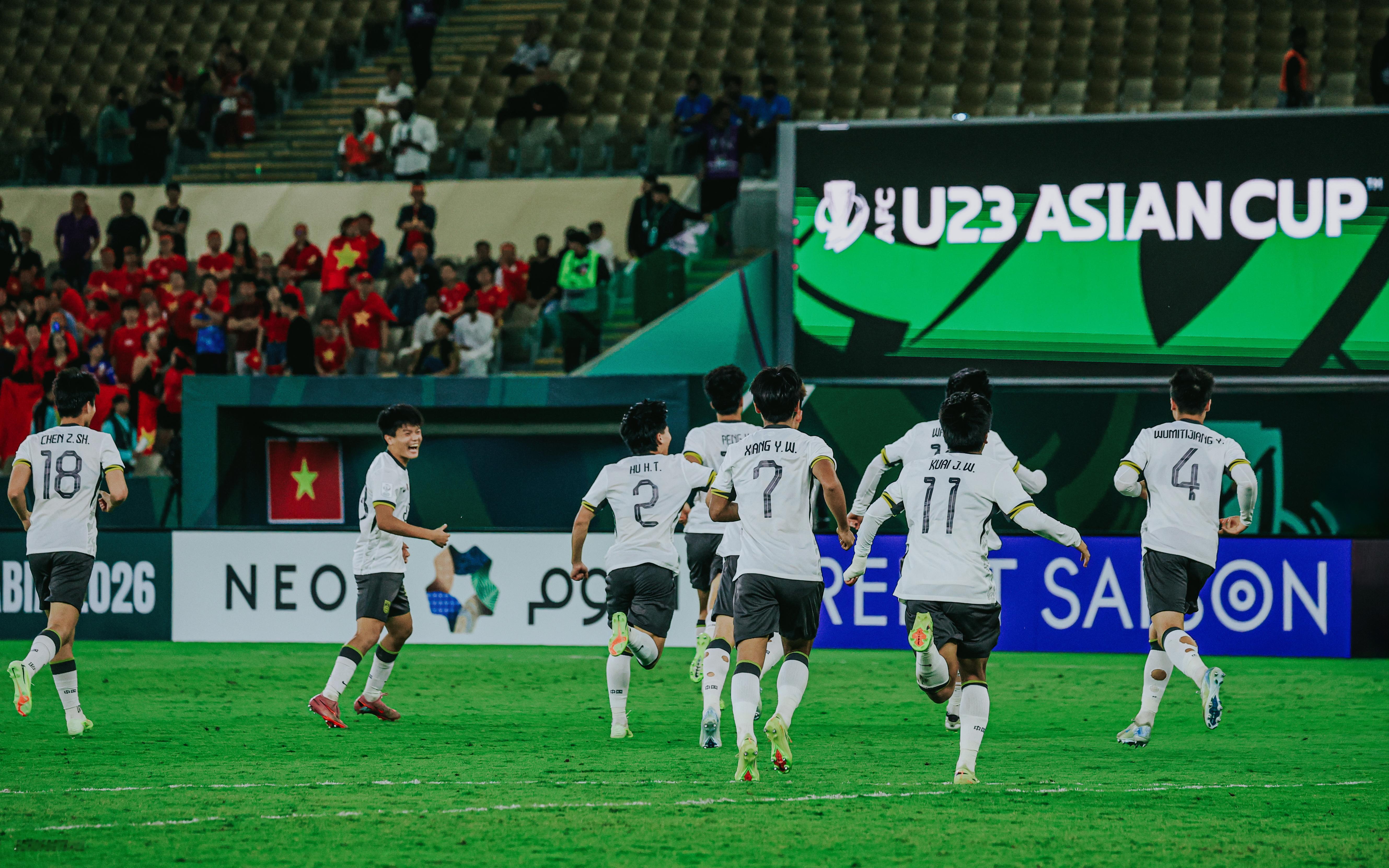 现在，我们想去山顶看一看了。🇨🇳u23国足vs越南u23彭啸破门向余望破门