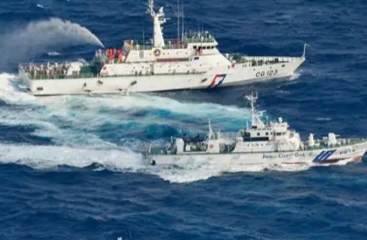 泰国打仗，也没有看见经济崩溃。美国打仗，也没看见美国经济崩溃。以色列打仗，也没有
