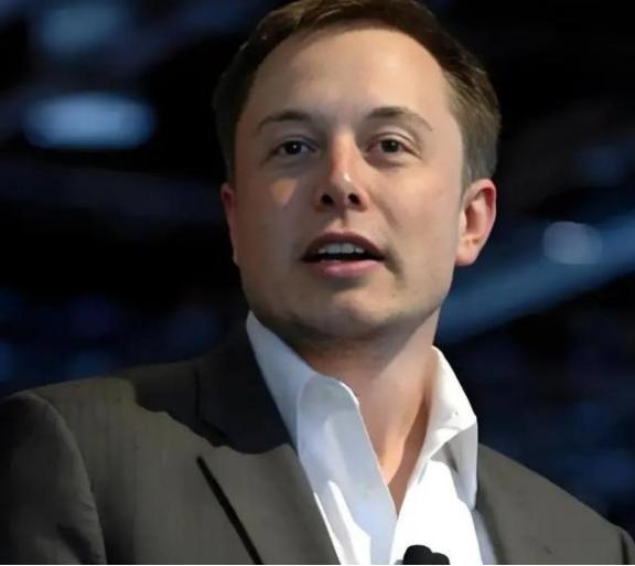 美国上将问马斯克，如何在军事上，击败中国？，马斯克毫不避讳一针见血地回答，中国经