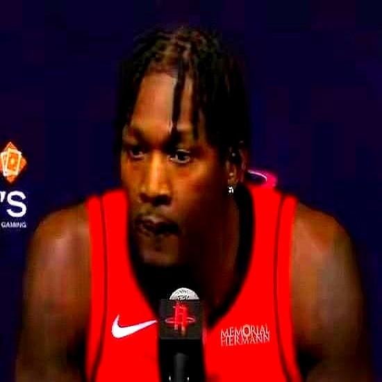 火箭队锋线又迎好消息。

贾巴里·史密斯提前复出了，马上就能上场。

他三分投篮