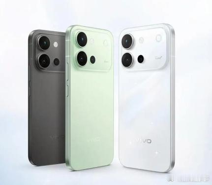 博主曝光了vivo旗下S系列迭代新机的工程机配置信息。新机定位中端市场，在屏幕形