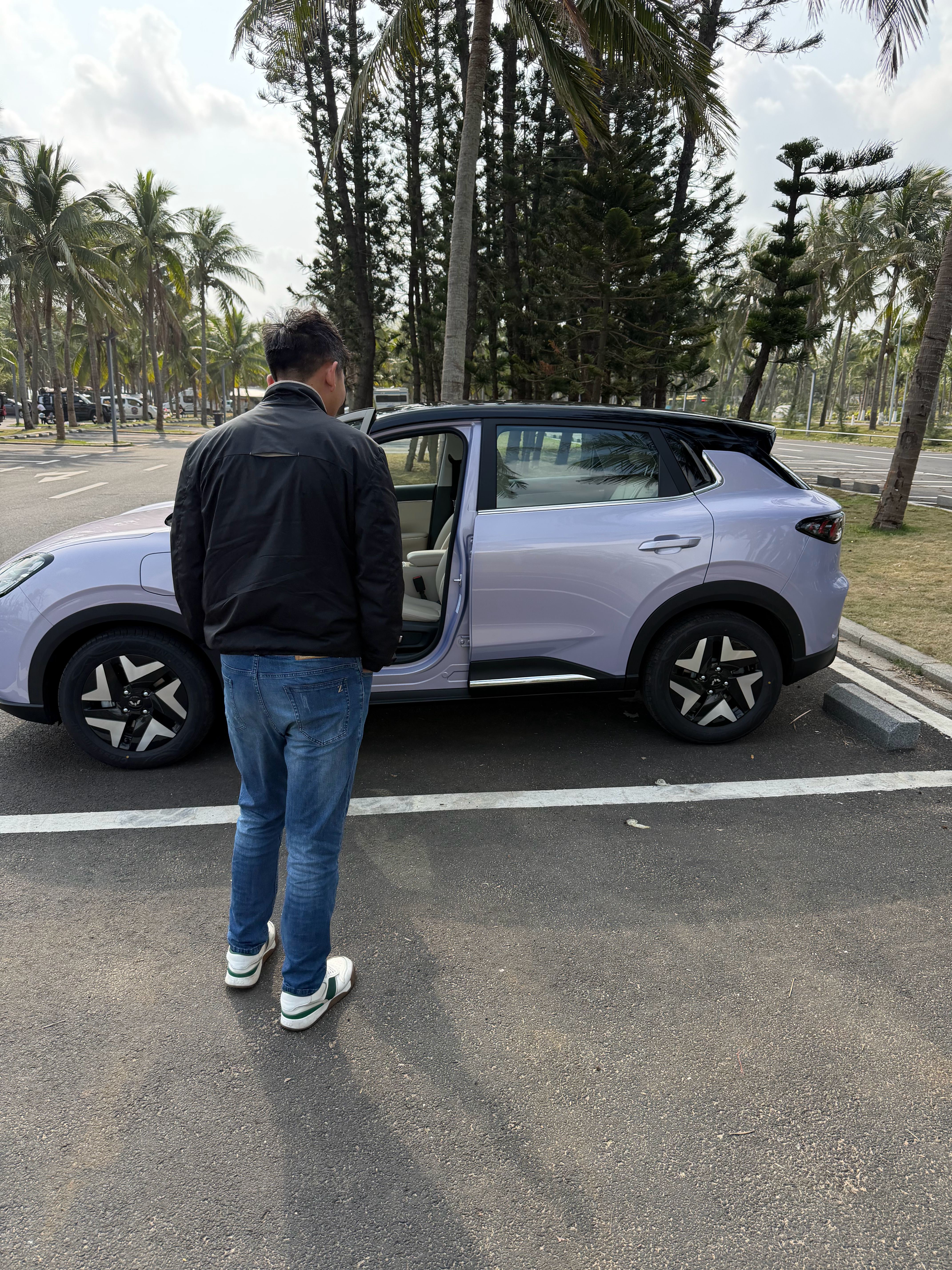 太没有公德心了，是谁乱丢垃圾破坏环境，强烈谴责 海口