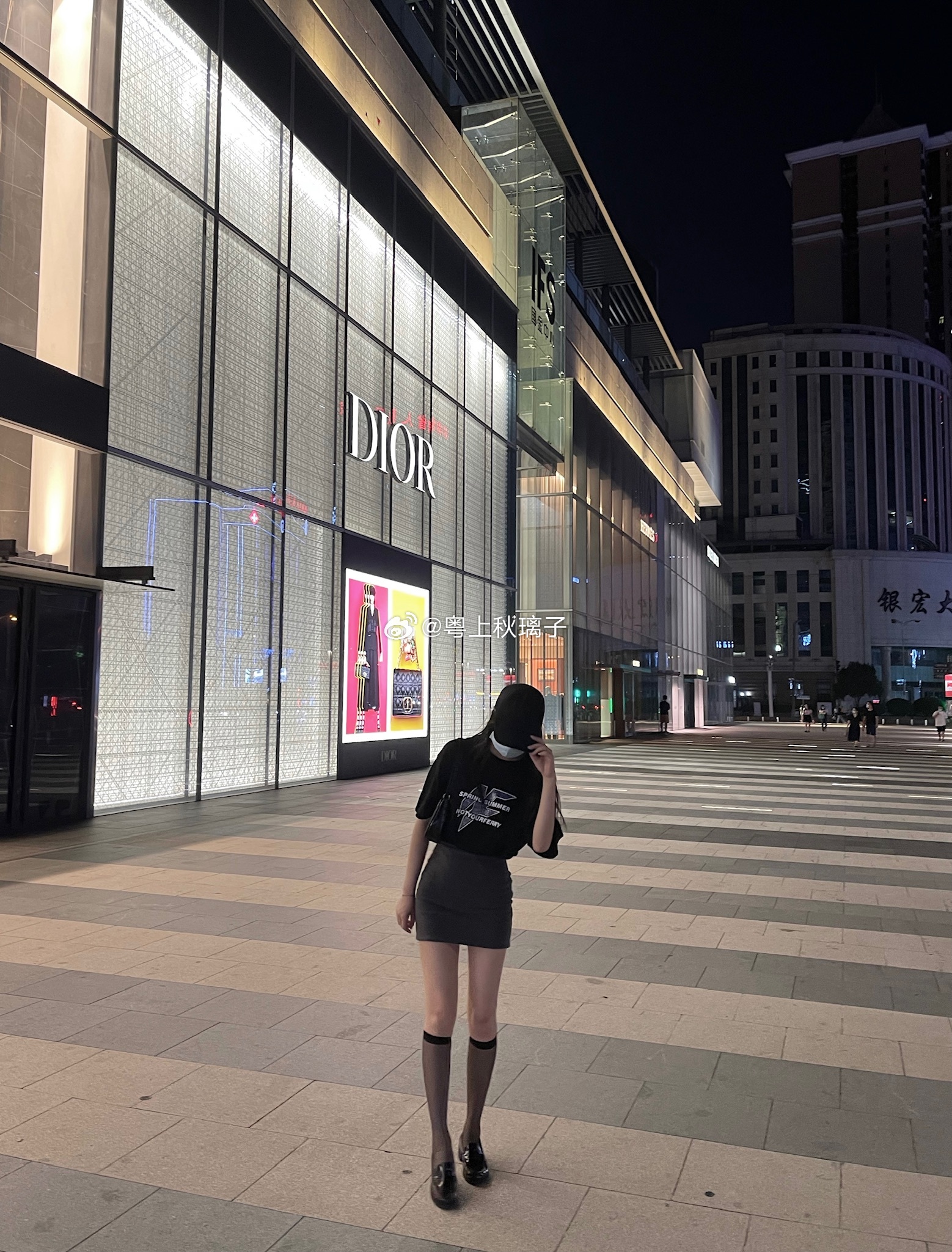 答应我，一定要来长沙市纽约区看辣妹，小姐姐们都太辣了🙈🙈🙈 ​​​