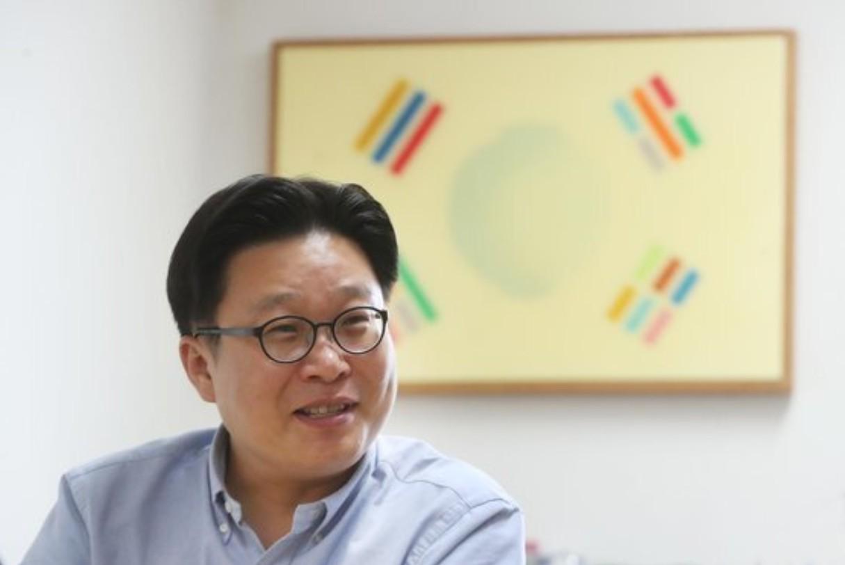 【韩国诚信女子大学徐坰德教授针对日本知名搞笑艺人太田光有关靖国神社的发言提出批判