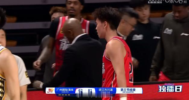 广州这场基本差不多了，我觉得他们这场各方面都做的不错了。但是像广州这种年轻球队想