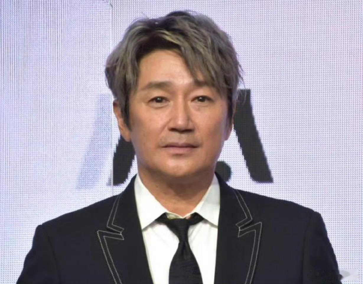 亚洲第一渣男正式复出至今搞不懂，这个男的到底凭啥能