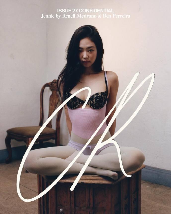 Jennie × CR Fashion Book十月刊 ​​​[哇] ​​​