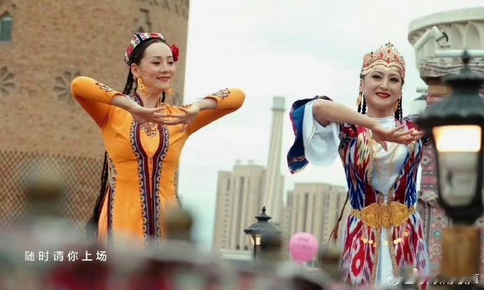 陈建斌推荐家乡乌鲁木齐 陈老师的魅力，是乌鲁木齐的城市名片，街头巷尾都是对生活的