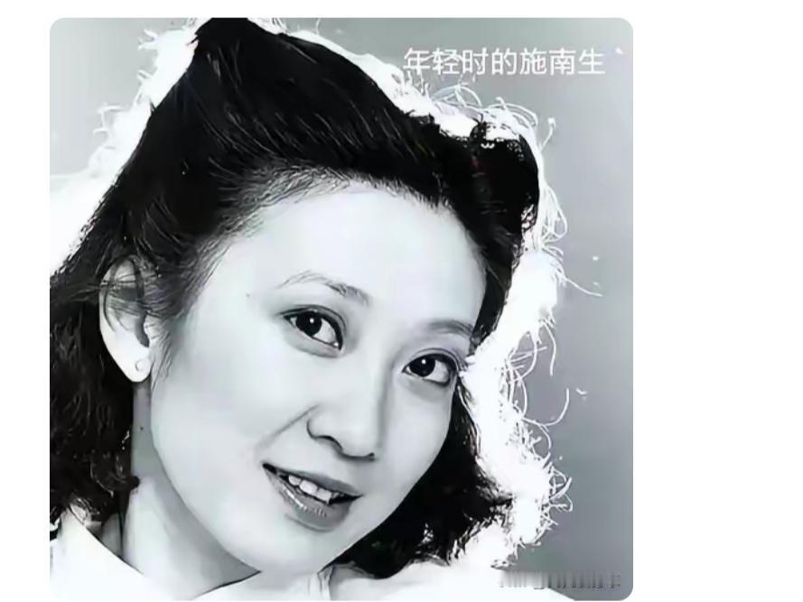 网友说施南生用自己的人生给大家上了一课，别丁克，丁克会后悔的。

第二就是男人一