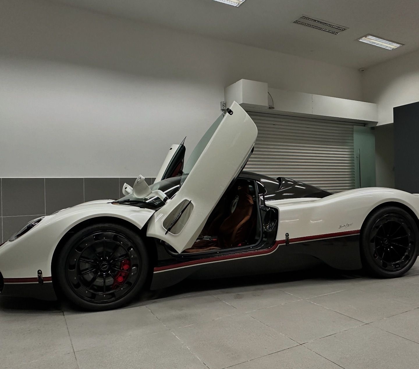 Pagani Utopia 右舵 