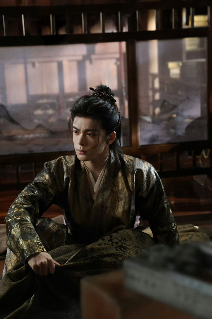 曾舜晞说一定会找到雾妄言曾舜晞武拾光坦诚相待一句承诺，一生奔赴。武拾光用最纯粹的