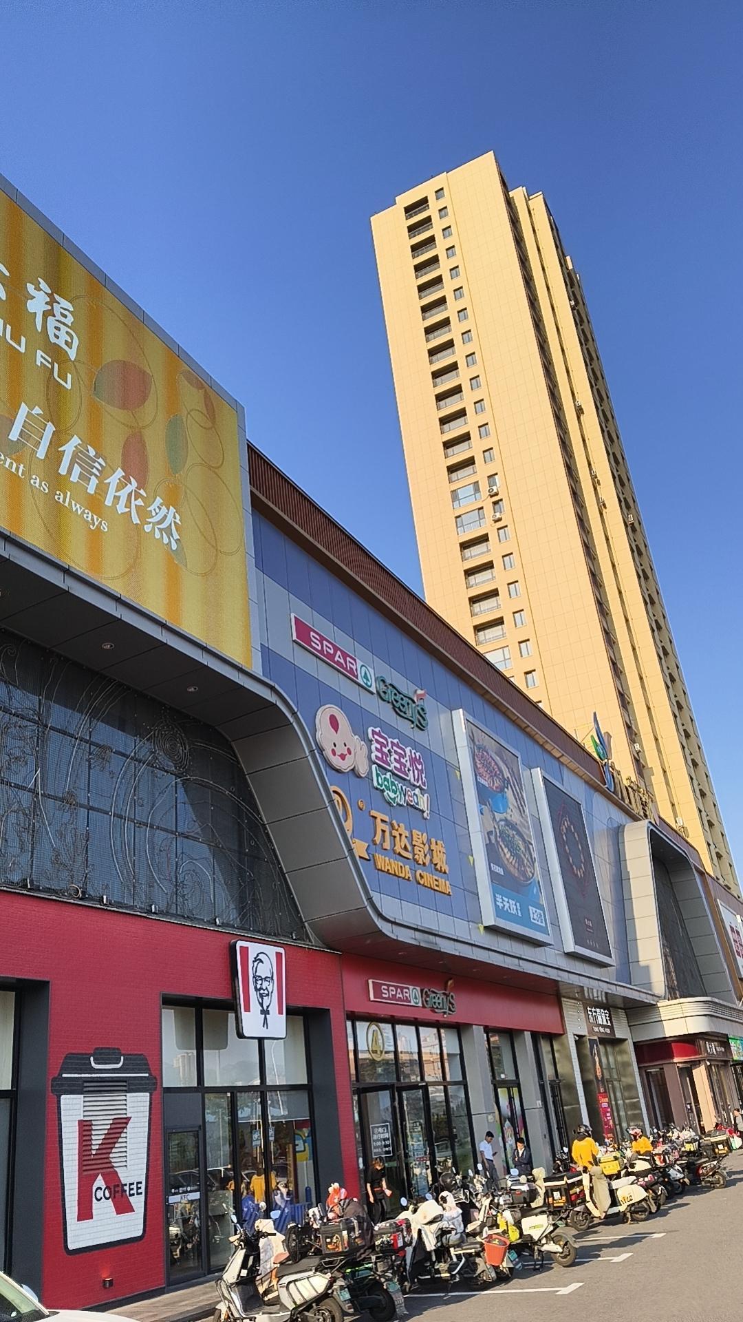 今天威海真是人挤人，欢迎游客来威海，威海太需要GDP了[我想静静]，不过不建议去