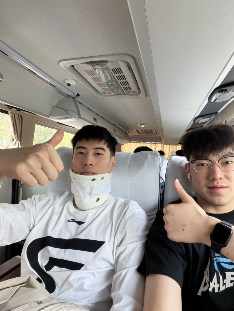 没有大碍！程帅澎社媒晒戴护颈照：一切都好