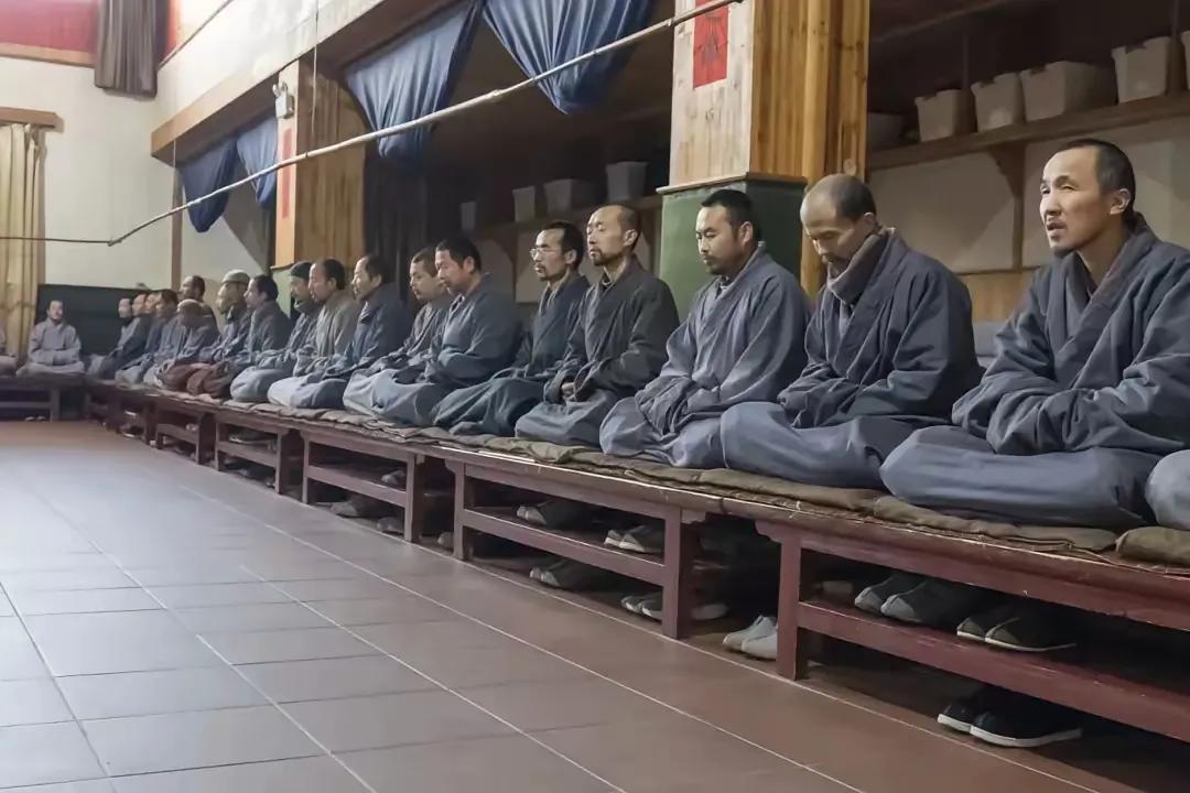为什么现在还有这么多人修行呢
大部分都是老年人
都想长生不老[黑线]