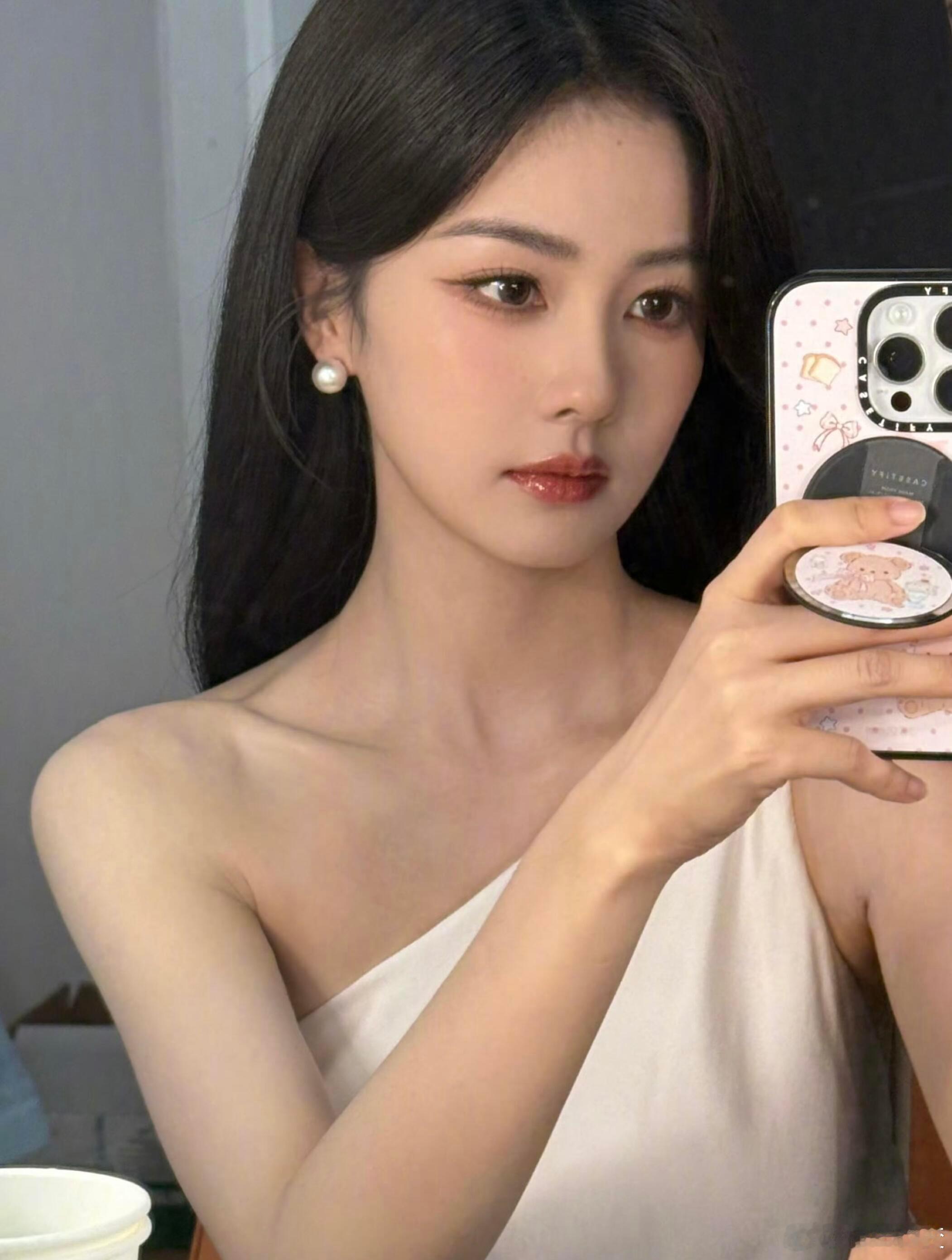 白鹿  对镜拍真神😋白鹿｜ 