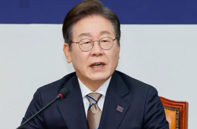 中国代表没在场，李在明就开始放飞自我了？这个人，我们得留个心眼。

这两天北约峰