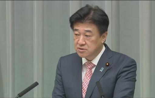 彻底懵了！7月24日消息，美国刚抡起关税大棒，转头就砸在了自己盟友头上。借着所谓