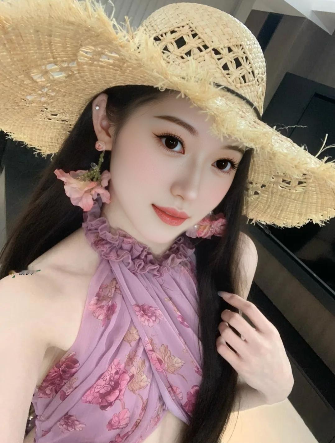 取悦自己，才是终身浪漫的开始。不必追逐别人的光，你自身亦有光芒。放下内耗，停止纠