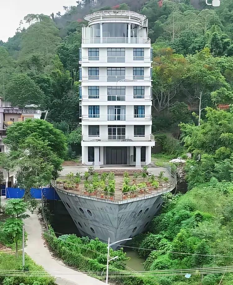 这是哪一个设计师设计的，感觉很有才[笑哭]