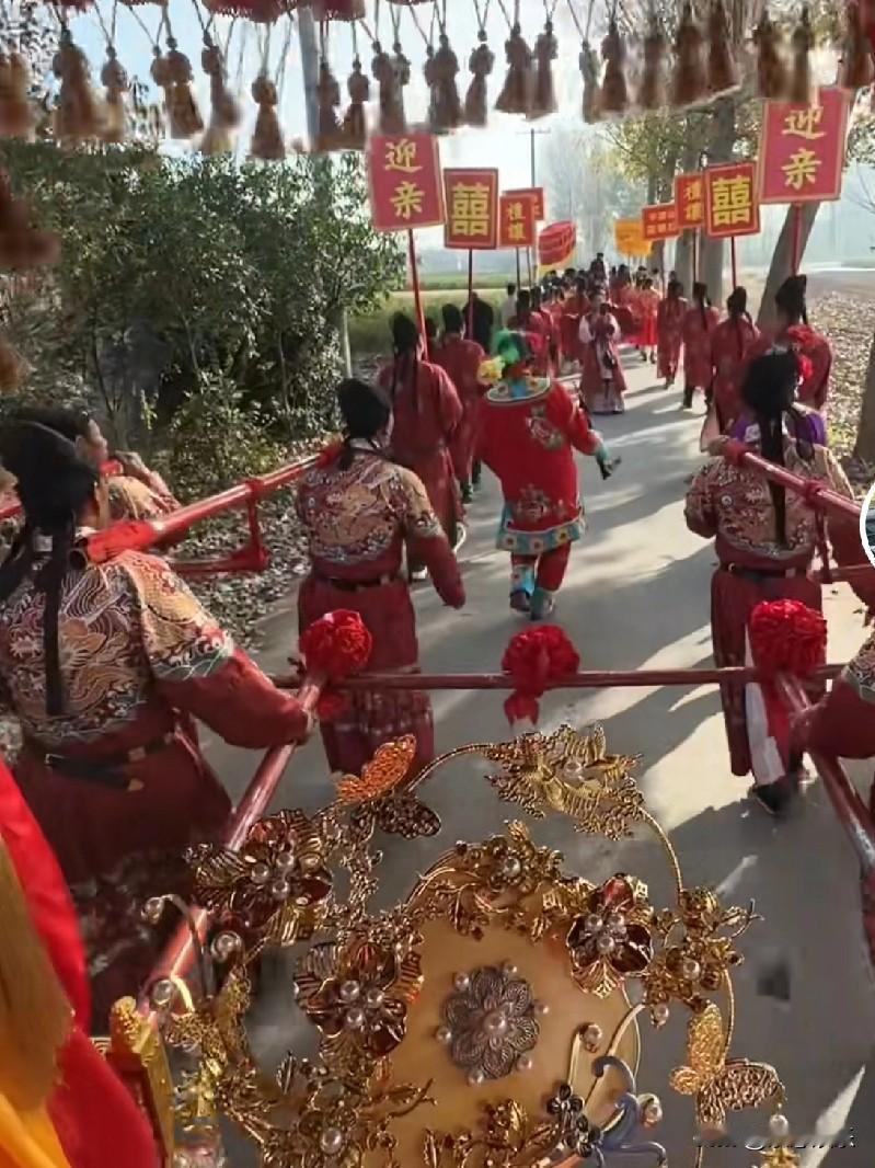 摒弃浮躁，放下贪多求全的执念，一步一步慢慢打磨，一点一点悄悄精进。
 时光不会辜