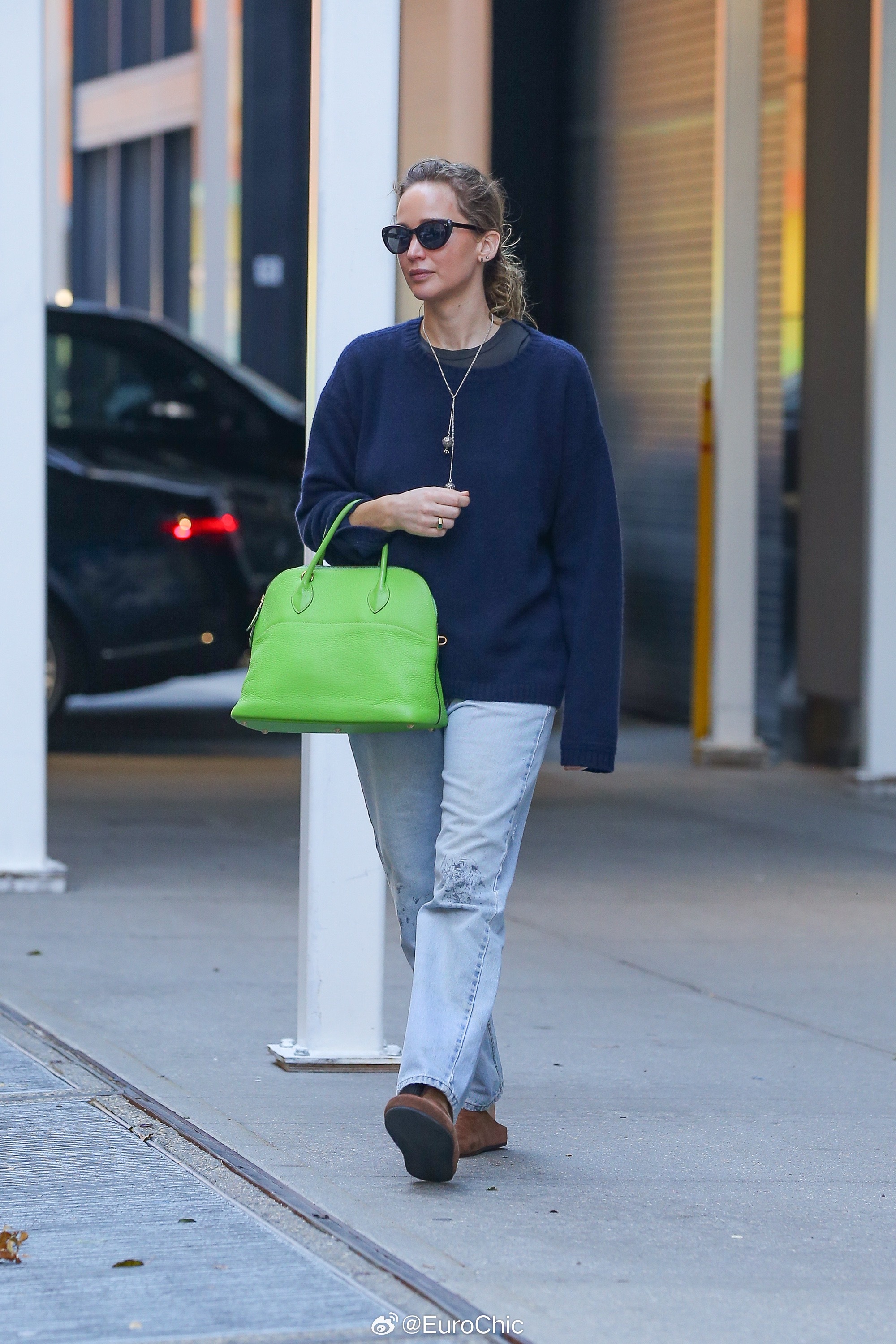 💚Jennifer Lawrence 10.20被拍到在纽约外出，庆祝结婚7周