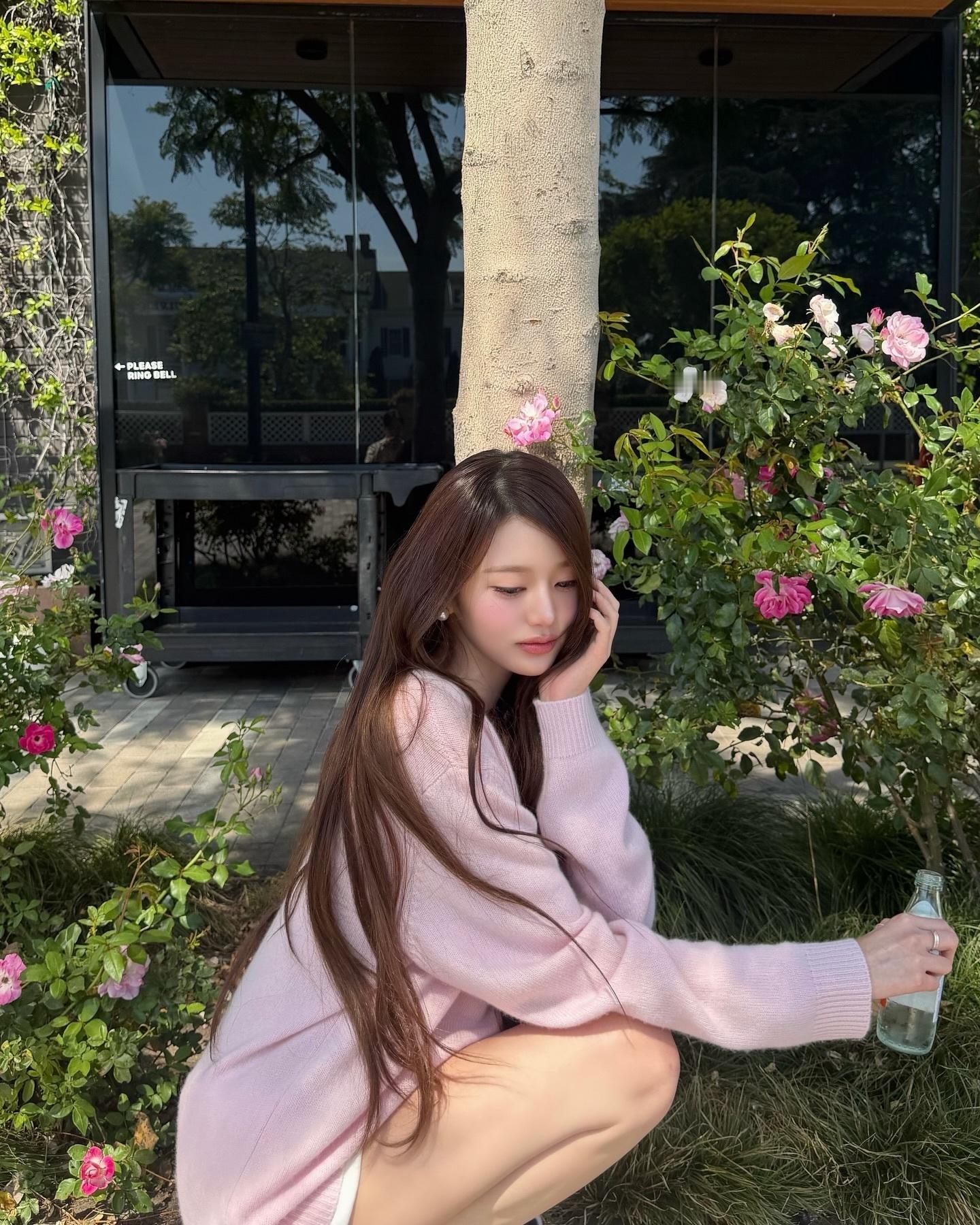 张元英看BTS演唱会媒体发的特邀嘉宾只知道张元英好美🌸 