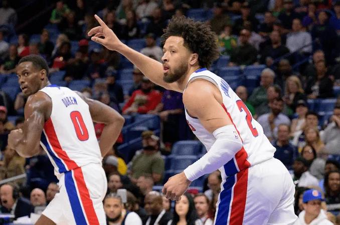 凯尔特人就是强队连胜终结者。

2008年终结过火箭的22连胜，当时绿军还是三巨