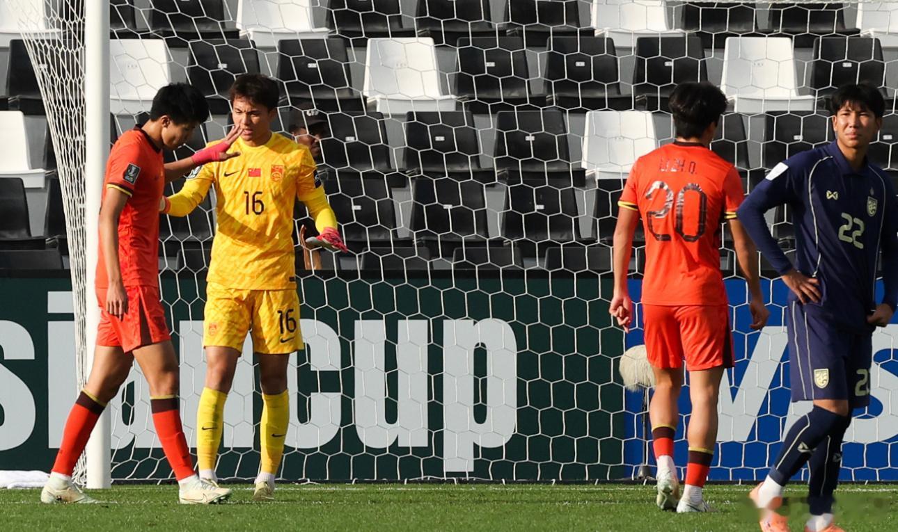 1月16日讯 U23亚洲杯国足小组赛1胜2平积4分以小组第二成功出线，队史首次晋