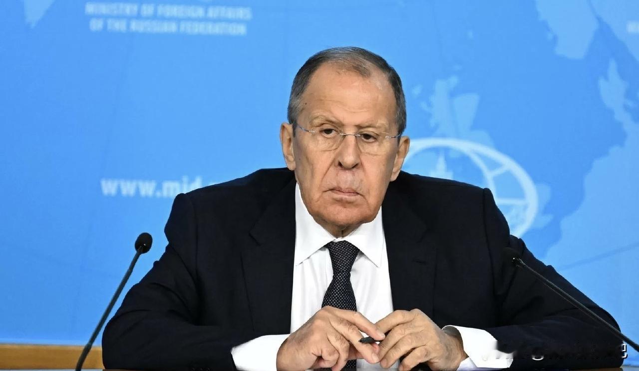 俄罗斯外长拉夫罗夫表示，俄罗斯方面不希望美国采取任何可能导致冲突升级的行动，呼吁