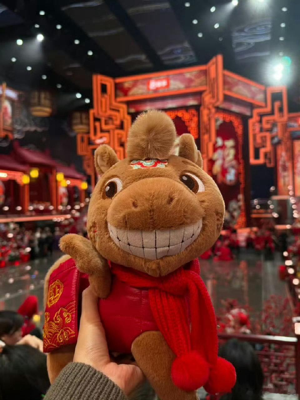 辽宁春晚含梗量超标 辽宁春晚孙楠周深的合唱太绝了！两大实力唱将强强联手，声线互补