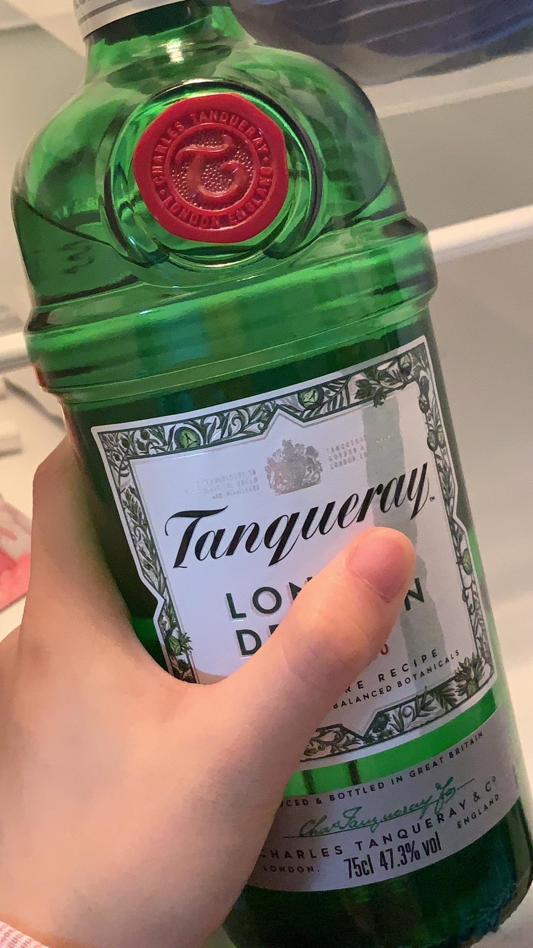 像个酒鬼[喵喵] ​​​