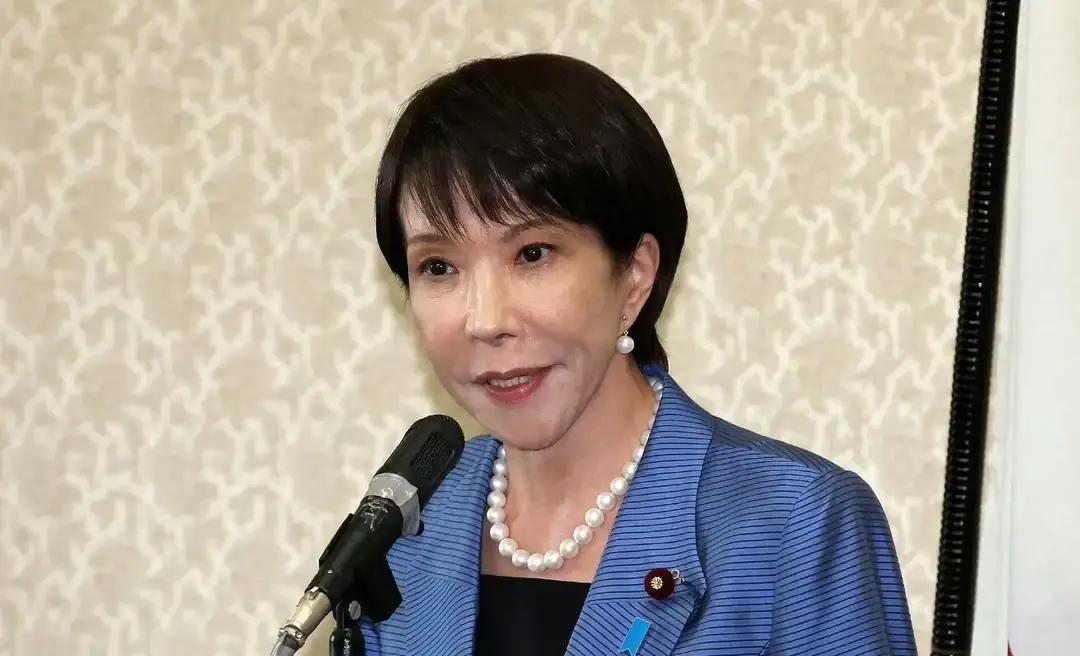 万万没想到
可以肯定的是，特朗普和高市早苗的通话内容中，高市早苗一定是被特朗普教