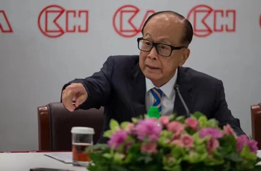 巴拿马那边又起波澜了。

7月30日，巴拿马总审计长弗洛雷斯把长和旗下两个港口2