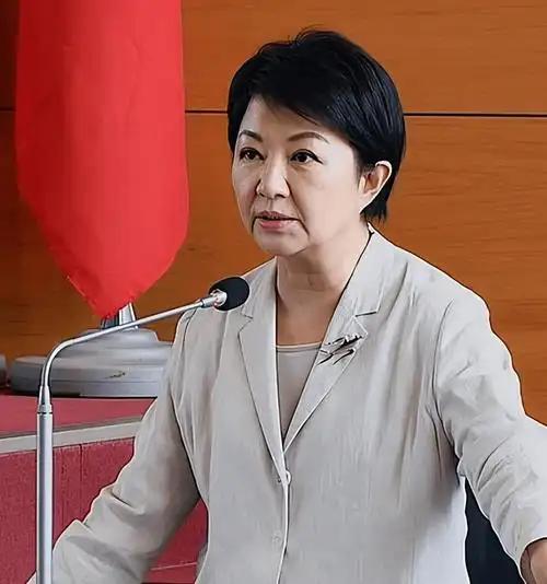 就在8月7日，卢秀燕公开回应了赖清德此前对台中市政的批评。她这次没有绕弯子，直接