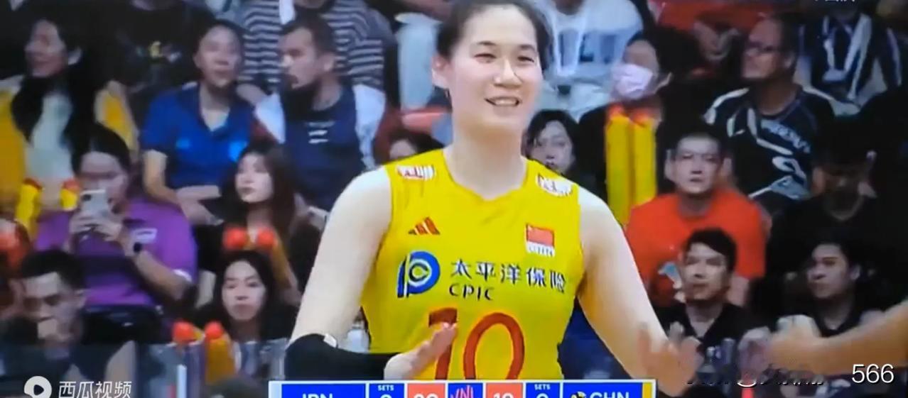球迷应该为王云蕗识大体顾大局的行为点赞
       中国女排二队结束世联赛总决