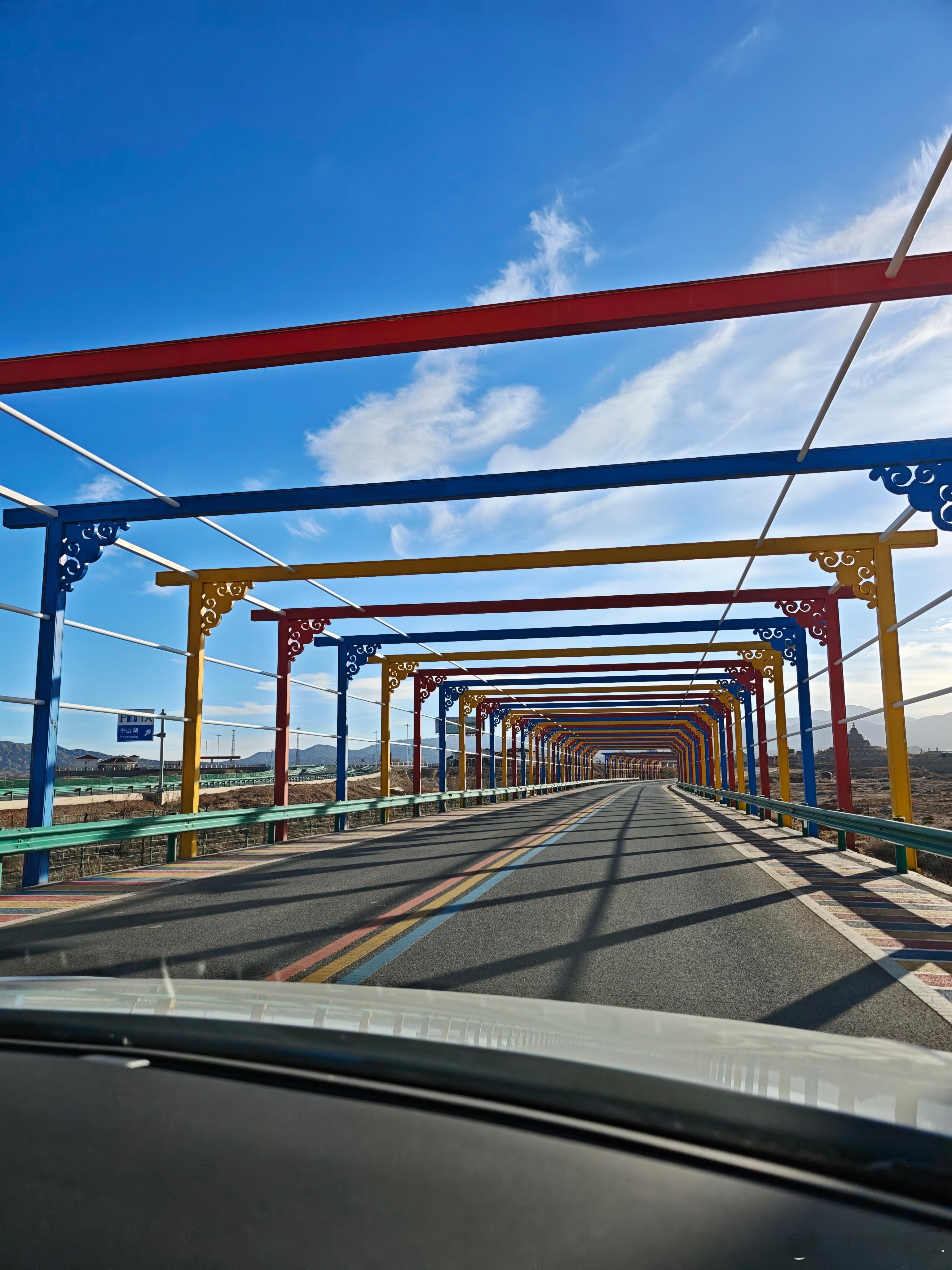 早呀朋友们，祝你们今天不生气。电车同学随便聊