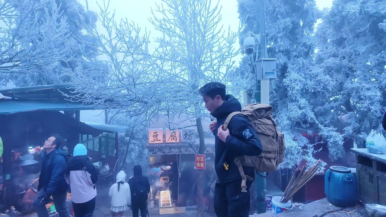 我跋山涉水  生命就随我流动南岳衡山