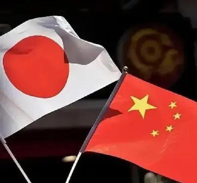 为什么现在日本越来越猖狂
2015年9月那个凌晨，东京国会大厦门口，一位老太太慢