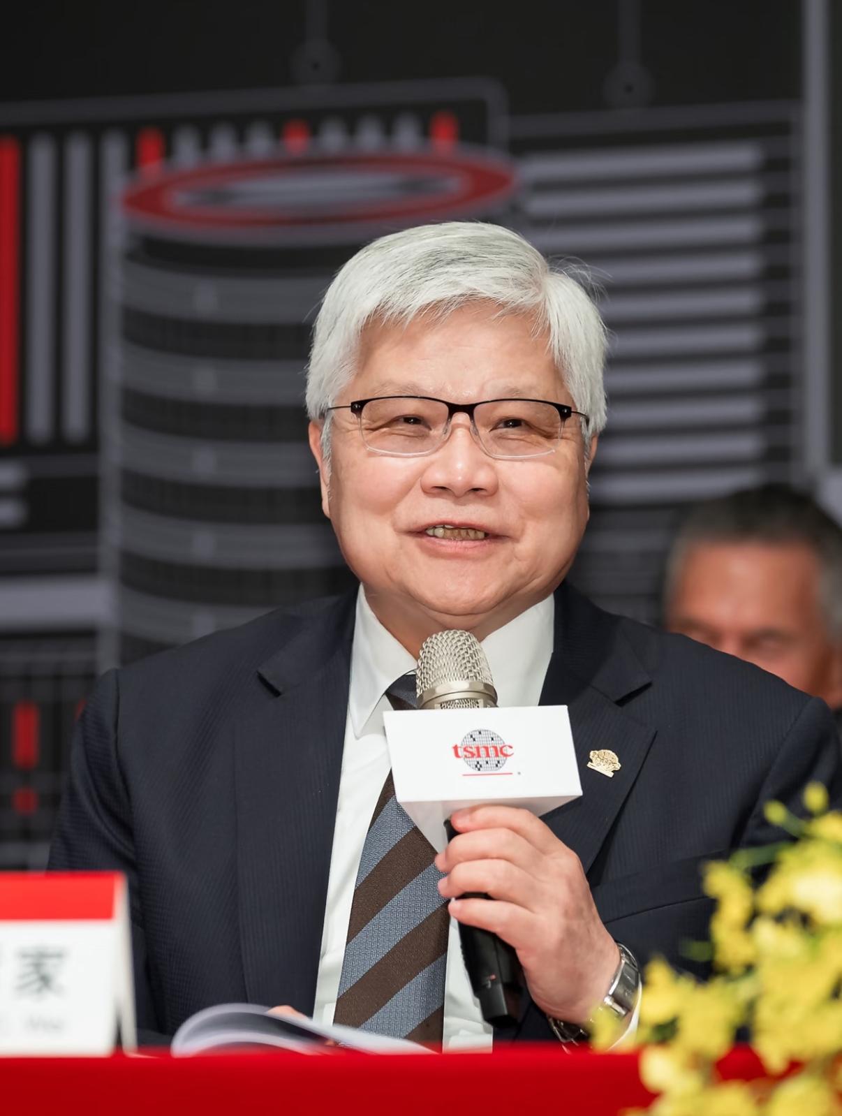 这一招下得太狠了，狠到让人脊背发凉。
完全就是一套写进教材的“养、套、杀”连招，