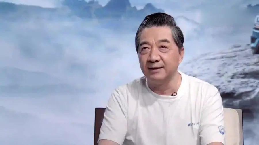 美国一旦衰落，谁将成为下一个超级大国？张召忠：只有这两国！

两次世界大战之后，