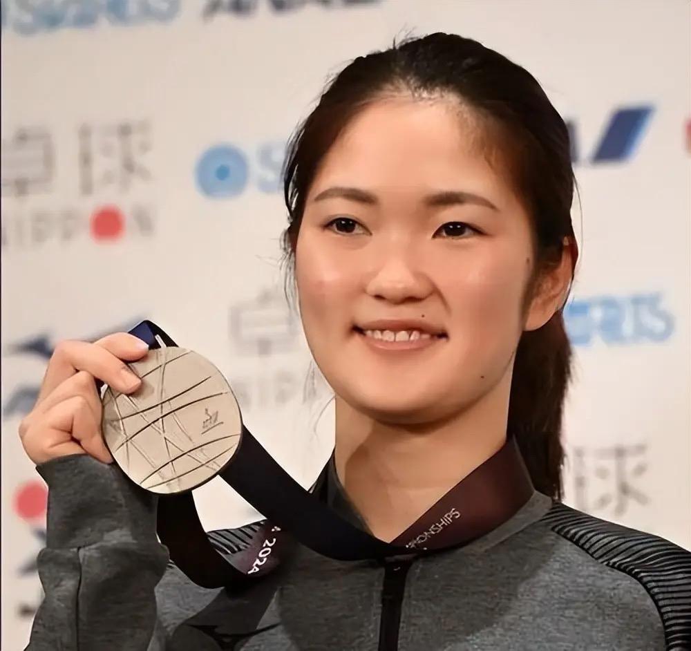 【木原美悠发达了，淘汰大藤沙月进决赛】全球乒乓球运动发展迅猛，没有国乒参加，要拿