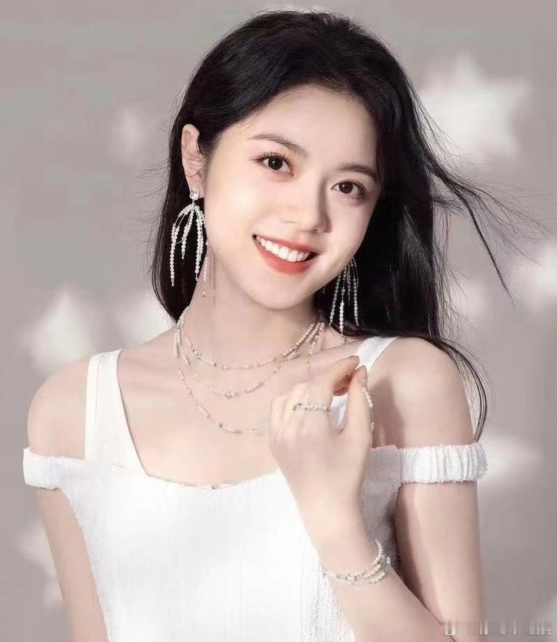 赵今麦为什么刚毕业男主运就这么好呀？刚合作了白敬亭，吴磊就又能合作宋威龙了 ​​